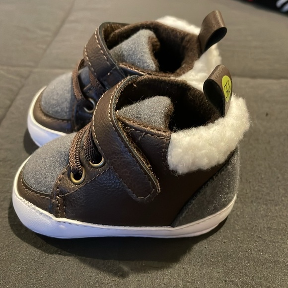 Newborn baby soft soles boy boots from First Step - Picture 2 of 6